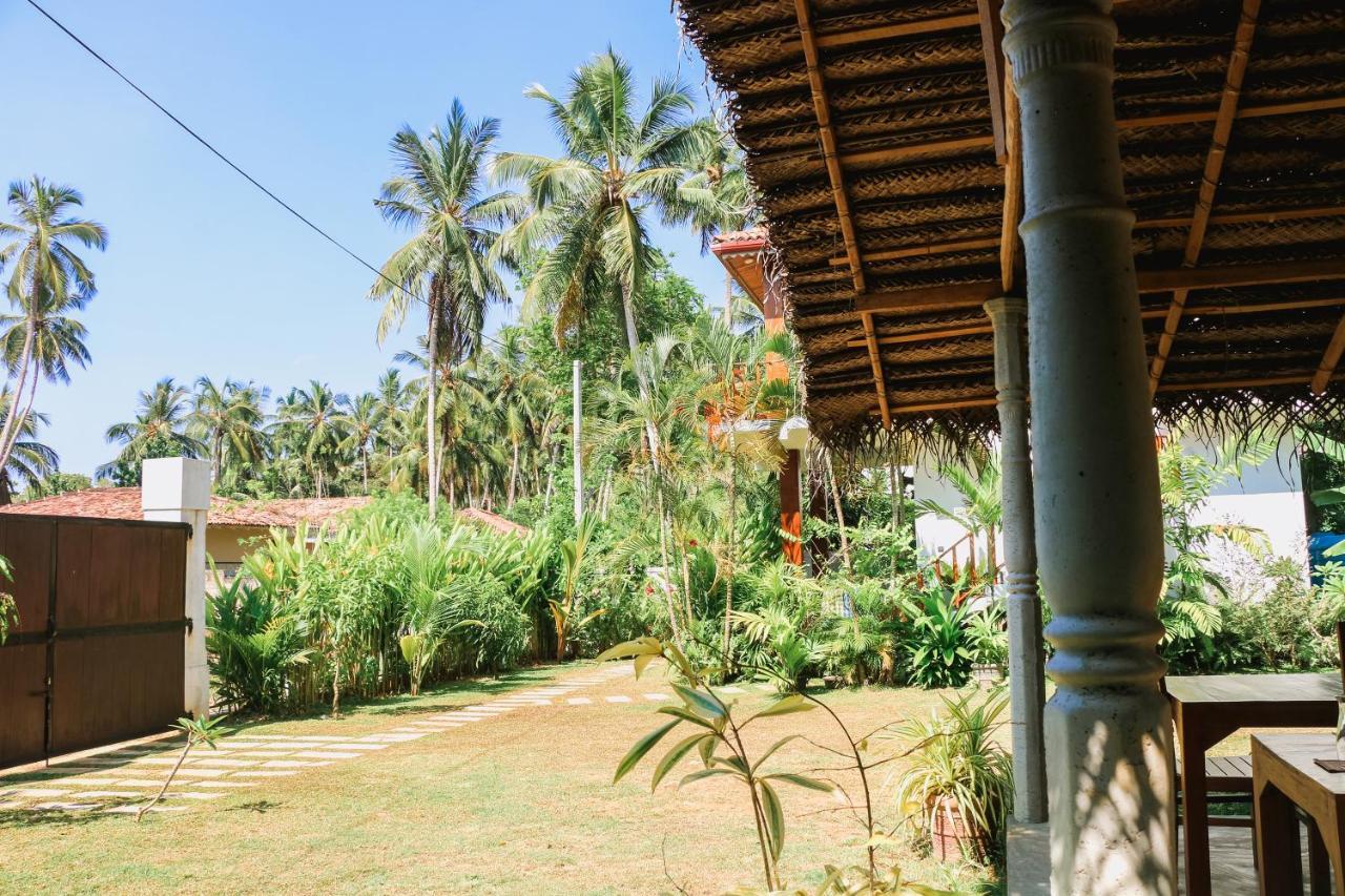 Anb Surf View Hotel Tangalle Exterior photo