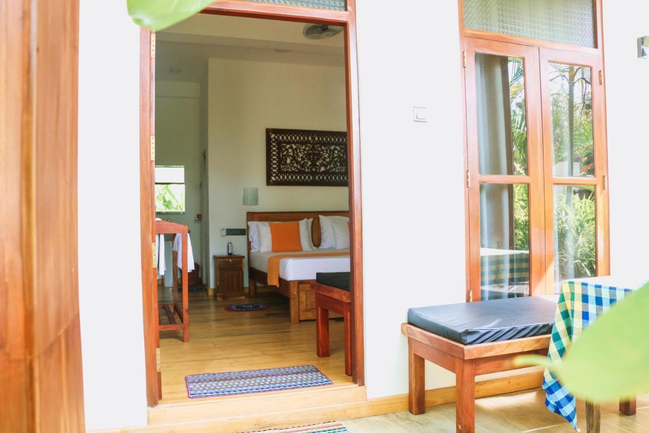 Anb Surf View Hotel Tangalle Exterior photo