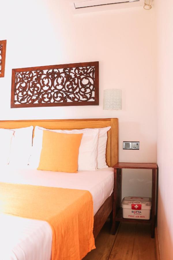 Anb Surf View Hotel Tangalle Exterior photo